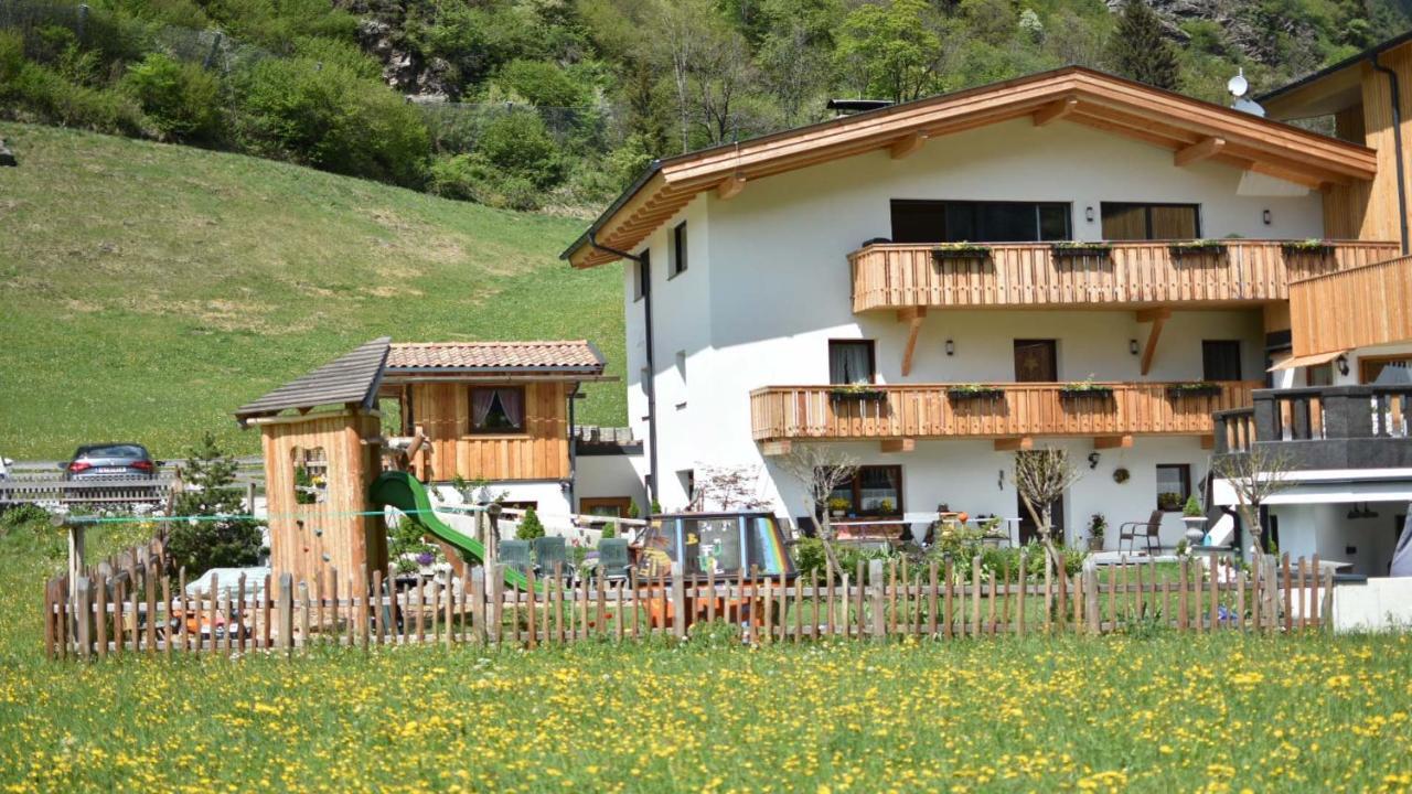 Gastehaus Haus Barbara Lejlighed Neustift im Stubaital Eksteriør billede